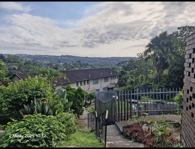 2 BEDROOM SIMPLEX FOR SALE IN MALVERN